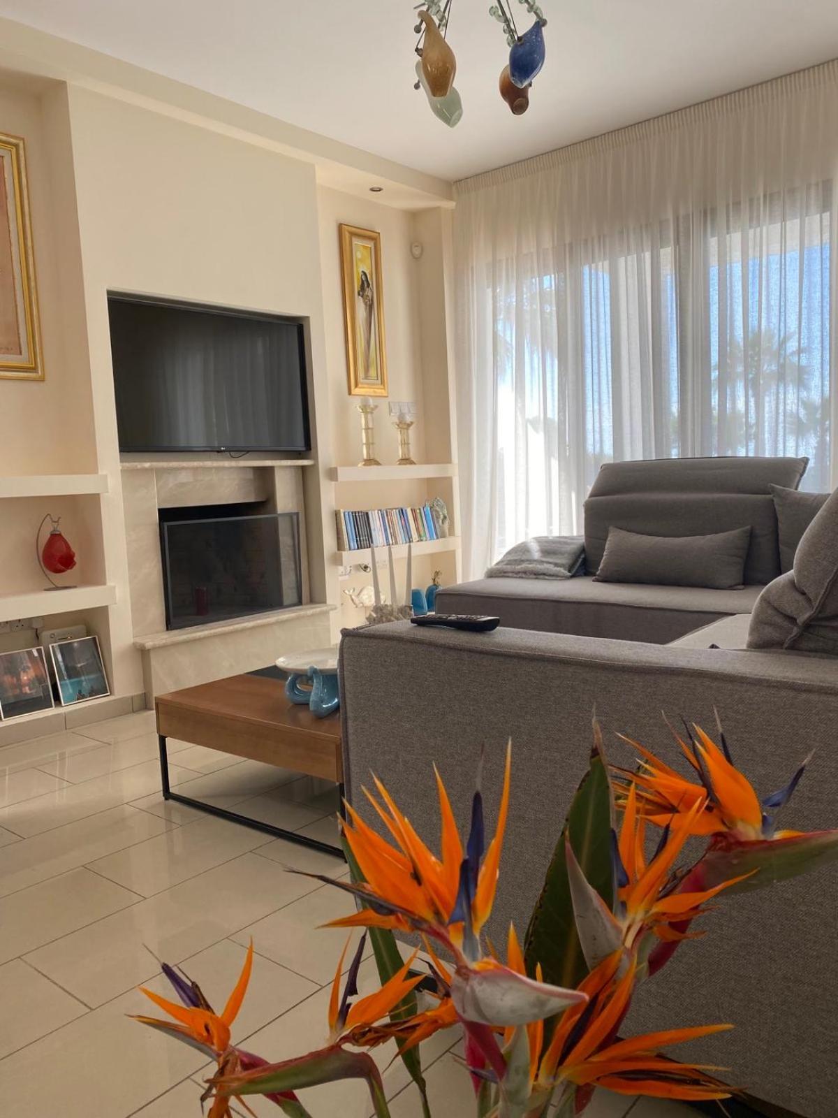 Ionion Beachfront Villa Ayia Napa Exteriör bild