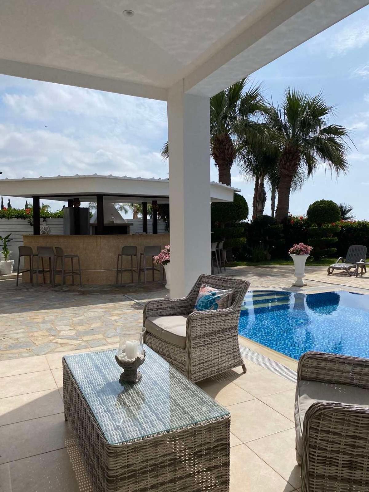 Ionion Beachfront Villa Ayia Napa Exteriör bild