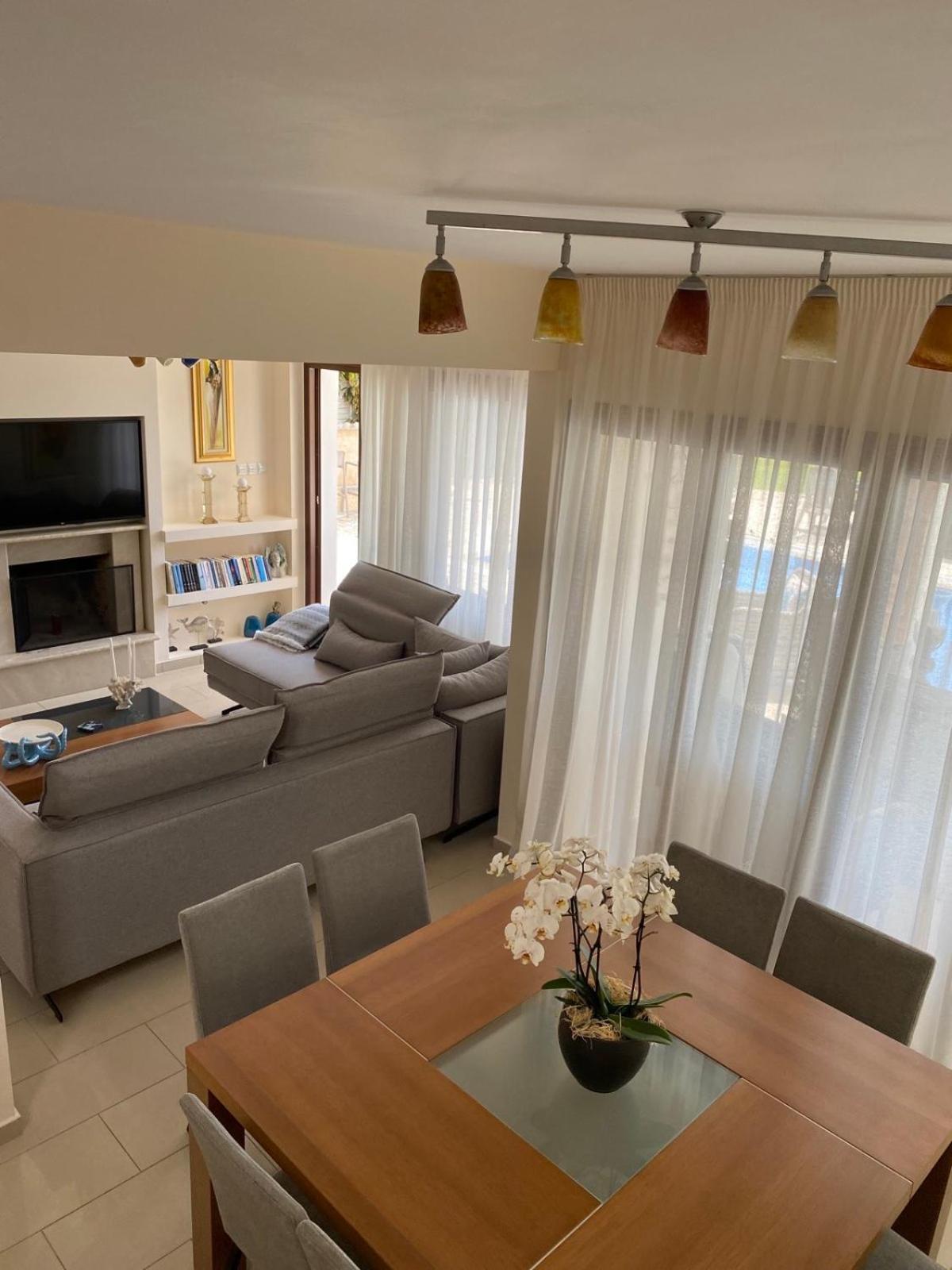 Ionion Beachfront Villa Ayia Napa Exteriör bild