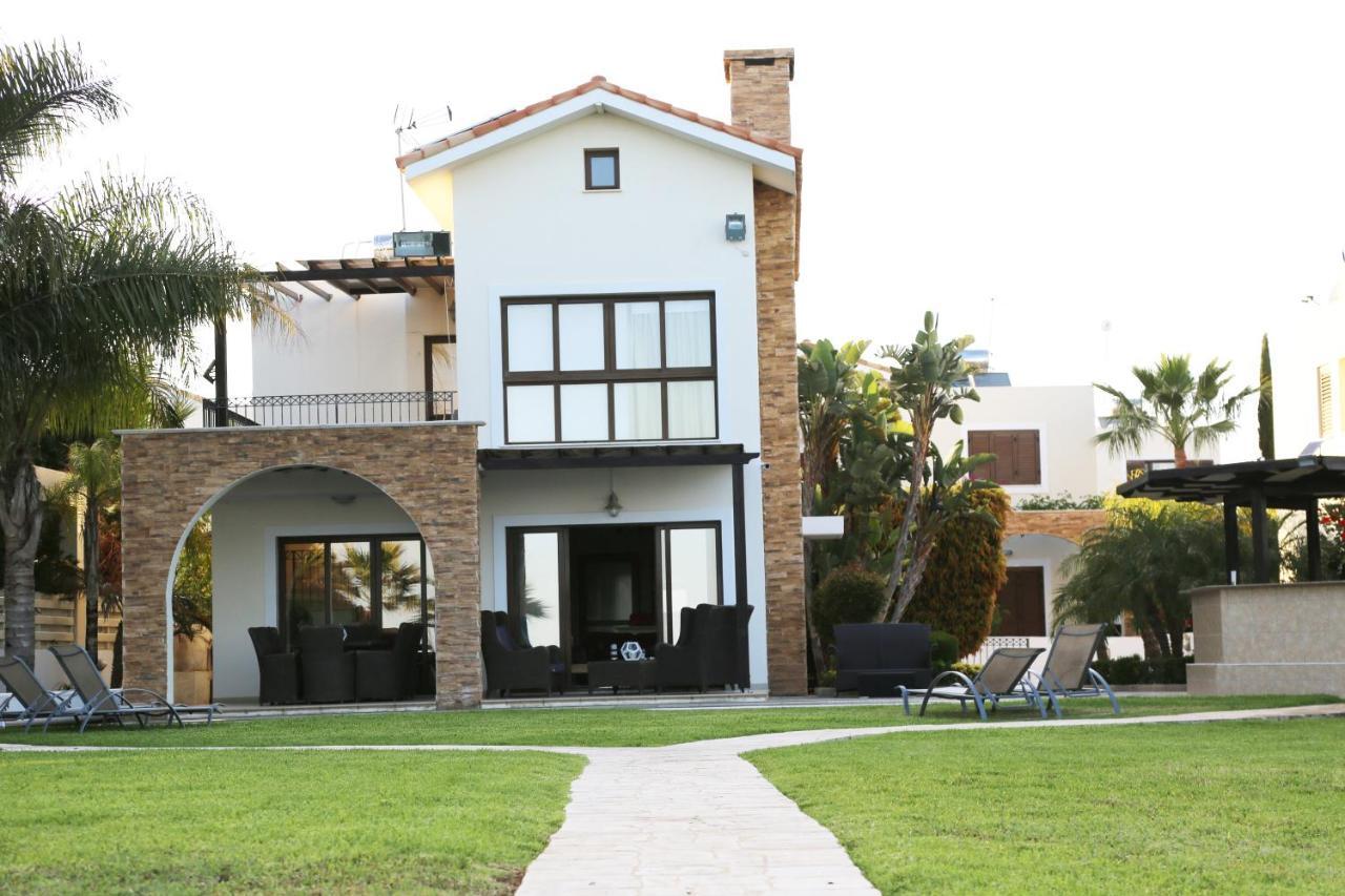 Ionion Beachfront Villa Ayia Napa Exteriör bild